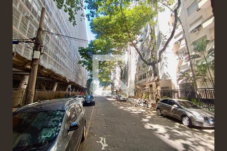 Apartamento à venda com 120m², 3 quartos e sem vagaVista da Rua