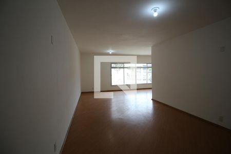Sala de casa à venda com 3 quartos, 385m² em Chácara Belenzinho, São Paulo