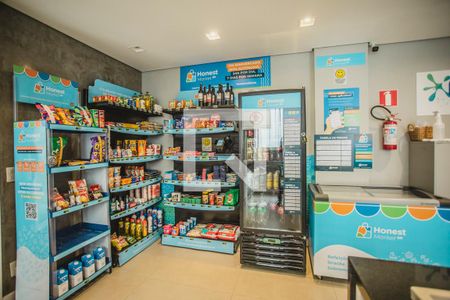 Apartamento para alugar com 38m², 2 quartos e sem vagaÁrea comum - Mini Mercado