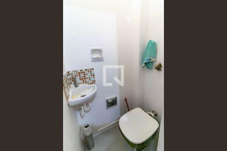 Apartamento à venda com 73m², 2 quartos e 1 vagaBanheiro de Serviço