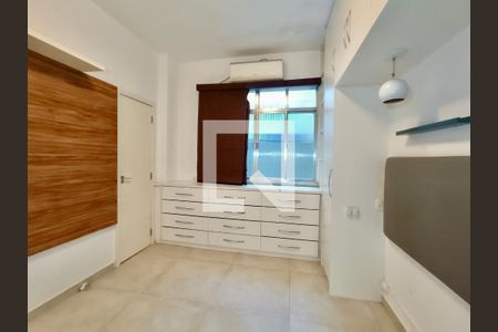 Apartamento à venda com 120m², 3 quartos e sem vagaSuíte