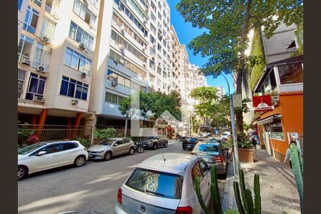 Apartamento à venda com 120m², 3 quartos e sem vagaVista da Rua