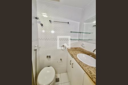 Apartamento à venda com 120m², 3 quartos e sem vagaSuíte banheiro