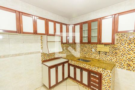 Apartamento para alugar com 120m², 2 quartos e sem vagaCozinha e Área de Serviço
