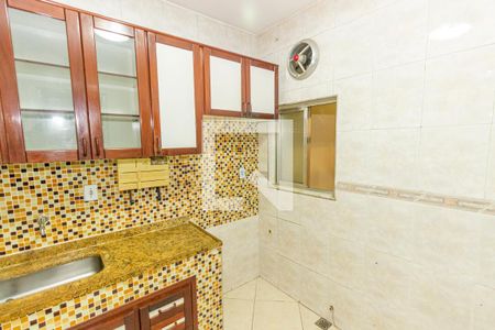 Apartamento para alugar com 120m², 2 quartos e sem vagaCozinha e Área de Serviço