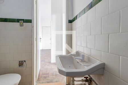 Banheiro de apartamento para alugar com 1 quarto, 40m² em Higienópolis, Porto Alegre