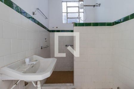 Banheiro de apartamento à venda com 1 quarto, 40m² em Higienópolis, Porto Alegre