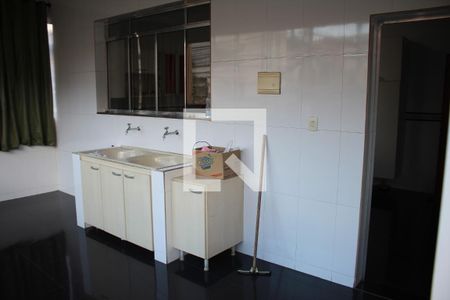 Apartamento para alugar com 210m², 3 quartos e 2 vagasÁrea de Serviço