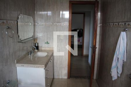 Apartamento para alugar com 210m², 3 quartos e 2 vagasBanheiro