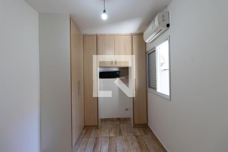 Quarto 1 de casa para alugar com 3 quartos, 220m² em Vila Nivi, São Paulo