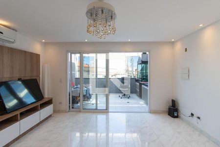 Sala de casa para alugar com 3 quartos, 220m² em Vila Nivi, São Paulo