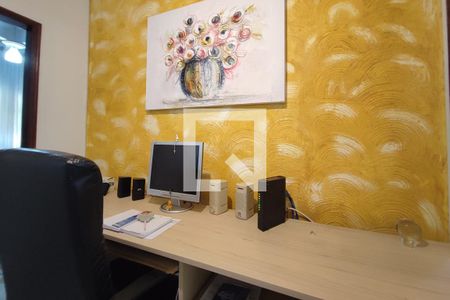 Casa à venda com 180m², 3 quartos e 3 vagasEscritório