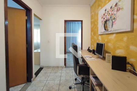 Casa à venda com 180m², 3 quartos e 3 vagasEscritório