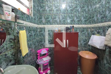 Casa à venda com 180m², 3 quartos e 3 vagasBanheiro Suíte