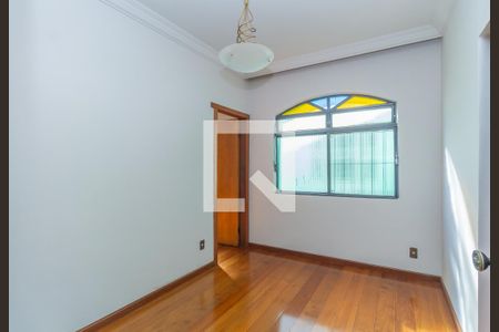 Sala de casa à venda com 4 quartos, 255m² em Renascença, Belo Horizonte
