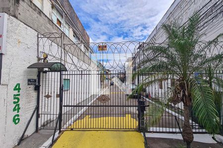 Casa de condomínio para alugar com 85m², 2 quartos e 1 vagaFachada do Condomínio com placa