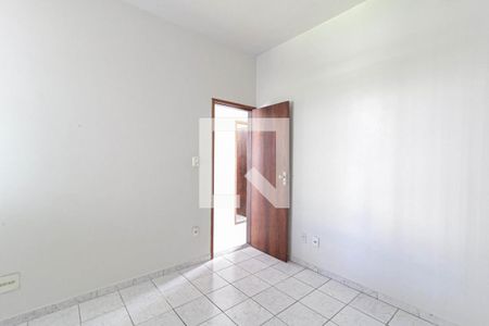Quarto de casa de condomínio para alugar com 2 quartos, 85m² em Del Castilho, Rio de Janeiro