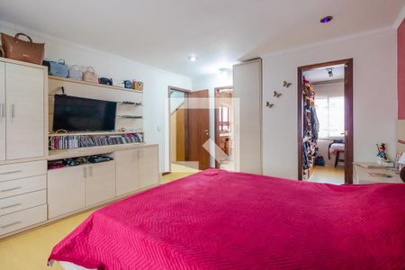 Quarto 1 - Suíte de casa à venda com 8 quartos, 442m² em Vila Joao Pessoa, Porto Alegre