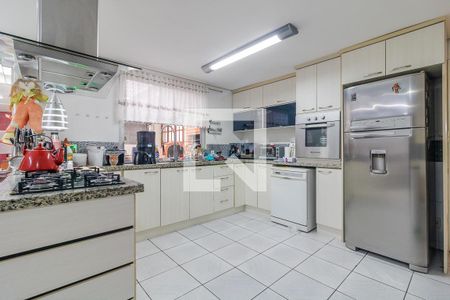 Casa à venda com 442m², 8 quartos e 8 vagasCozinha