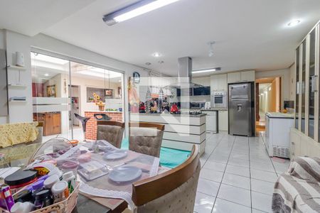 Casa à venda com 442m², 8 quartos e 8 vagasCozinha