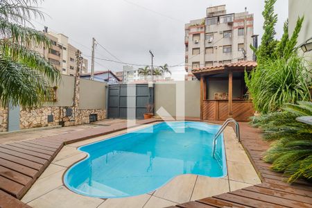 Casa à venda com 442m², 8 quartos e 8 vagasQuintal