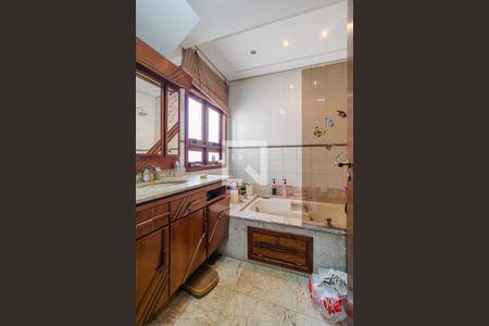 Quarto 1 - Suíte de casa à venda com 8 quartos, 442m² em Vila Joao Pessoa, Porto Alegre