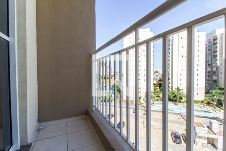 Varanda de apartamento para alugar com 3 quartos, 68m² em Jardim Tupanci, Barueri