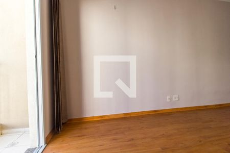 Sala de TV de apartamento para alugar com 3 quartos, 68m² em Jardim Tupanci, Barueri