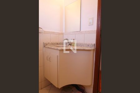 Lavabo de casa para alugar com 3 quartos, 272m² em Paraíso, Santo André