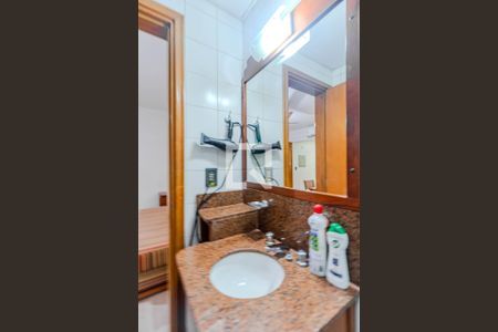 Banheiro de apartamento para alugar com 1 quarto, 31m² em Centro Histórico, Porto Alegre