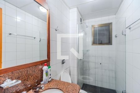 Banheiro de apartamento para alugar com 1 quarto, 31m² em Centro Histórico, Porto Alegre