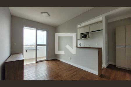 Sala de apartamento para alugar com 2 quartos, 55m² em Vila Humaitá, Santo André