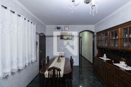 Casa à venda com 240m², 3 quartos e 3 vagasCozinha
