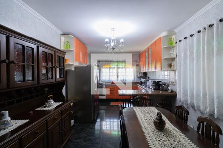 Casa à venda com 240m², 3 quartos e 3 vagasCozinha