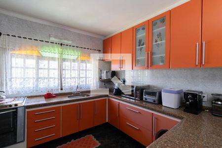 Casa à venda com 240m², 3 quartos e 3 vagasCozinha