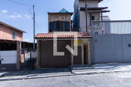 Casa à venda com 240m², 3 quartos e 3 vagasFachada