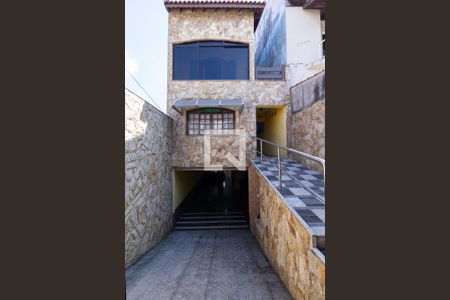 Casa à venda com 240m², 3 quartos e 3 vagasEntrada