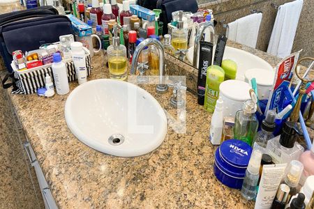 Apartamento à venda com 360m², 3 quartos e 3 vagasBanheiro da Suíte 3