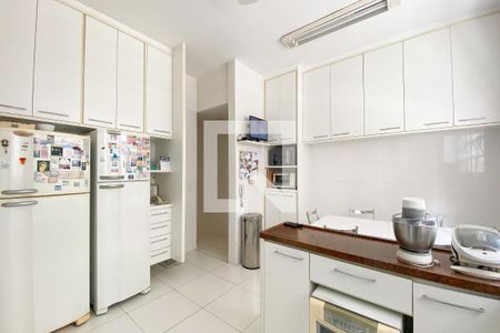 Apartamento à venda com 360m², 3 quartos e 3 vagasCozinha
