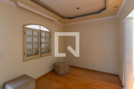 Sala de casa à venda com 3 quartos, 360m² em Camargos, Belo Horizonte