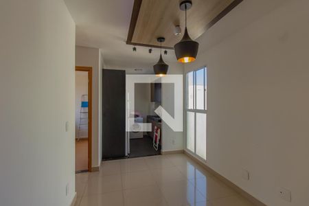 Sala de apartamento para alugar com 2 quartos, 44m² em Igara, Canoas