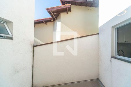 Vista da Sala de apartamento à venda com 2 quartos, 100m² em Vila Eldízia, Santo André