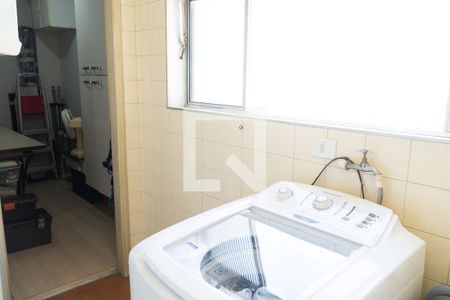 Apartamento à venda com 66m², 3 quartos e 1 vaga Apartamento à venda com 66m², 3 quartos e 1 vagaLavanderia