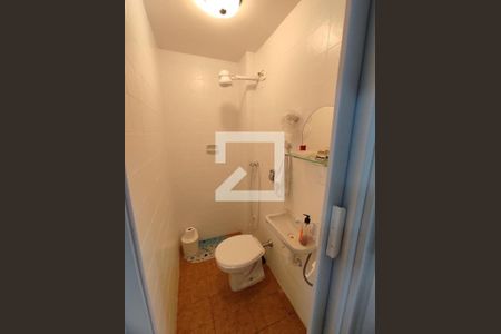 Banheiro da Lavanderia de apartamento para alugar com 3 quartos, 116m² em Perdizes, São Paulo