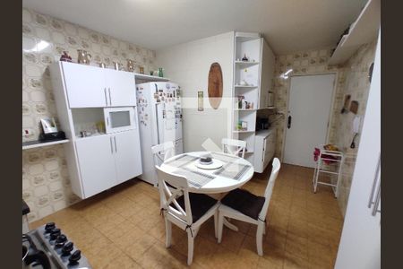 Cozinha de apartamento para alugar com 3 quartos, 116m² em Perdizes, São Paulo