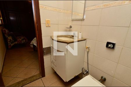 Casa à venda com 360m², 3 quartos e 3 vagasBanheiro