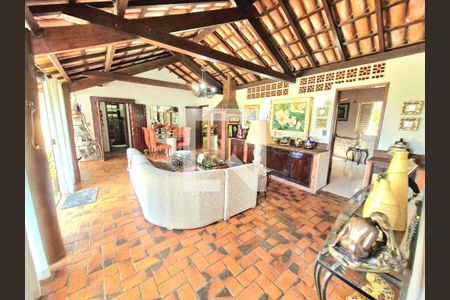 Casa à venda com 140m², 3 quartos e 3 vagas Casa à venda com 140m², 3 quartos e 3 vagasSala