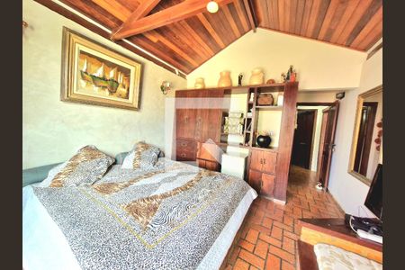 Casa à venda com 140m², 3 quartos e 3 vagas Casa à venda com 140m², 3 quartos e 3 vagasSuíte