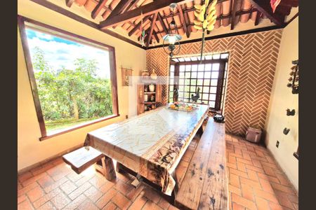 Casa à venda com 140m², 3 quartos e 3 vagas Casa à venda com 140m², 3 quartos e 3 vagasCozinha - Armários