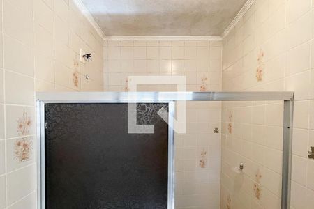 Casa à venda com 320m², 3 quartos e 3 vagas Casa à venda com 320m², 3 quartos e 3 vagasBanheiro de Serviço